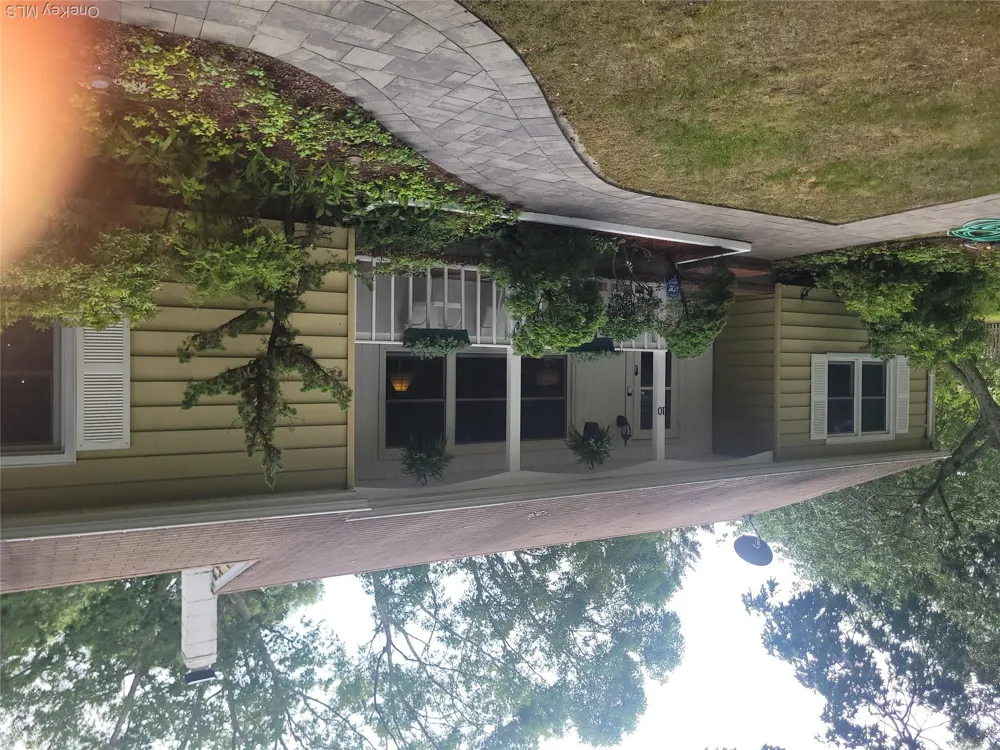 10 Graham Road Hampton Bays, NY 11946