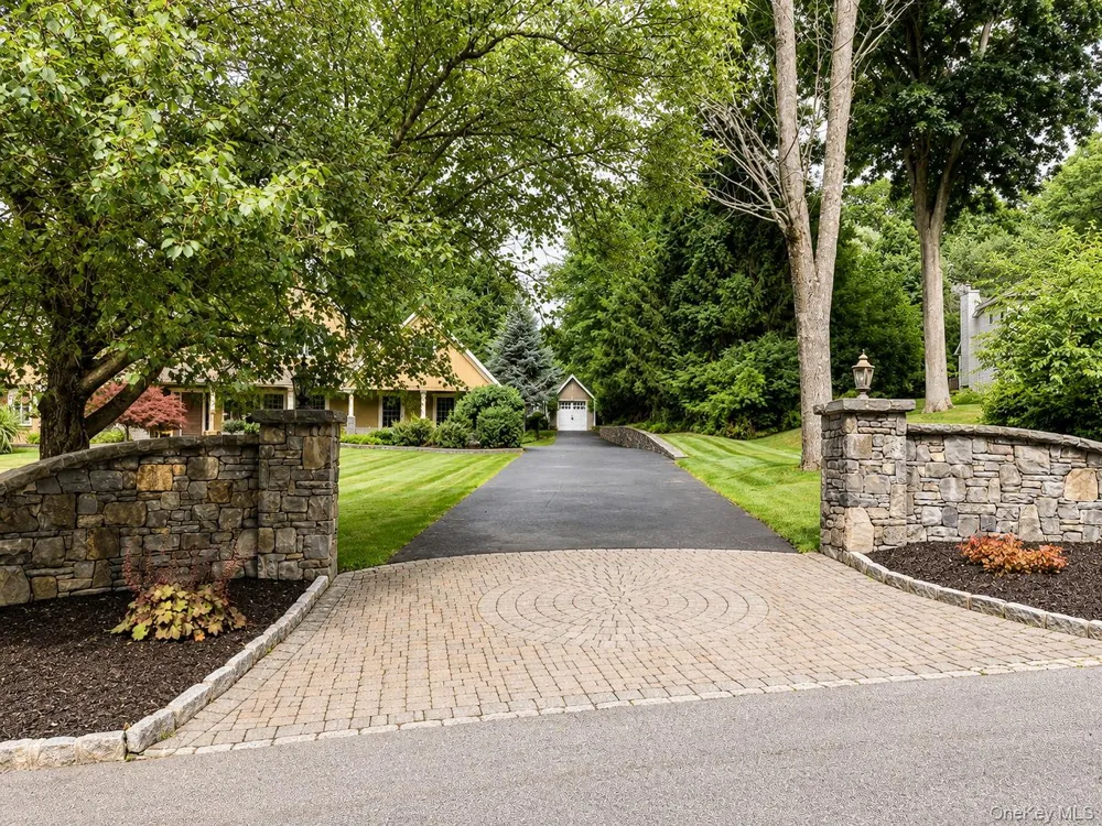 10 Sutherland Drive Highland Mills, NY 10930
