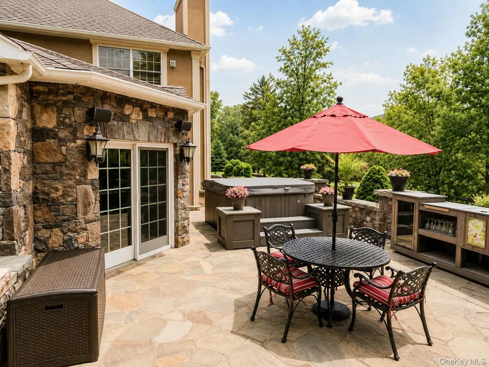 10 Sutherland Drive Highland Mills, NY 10930