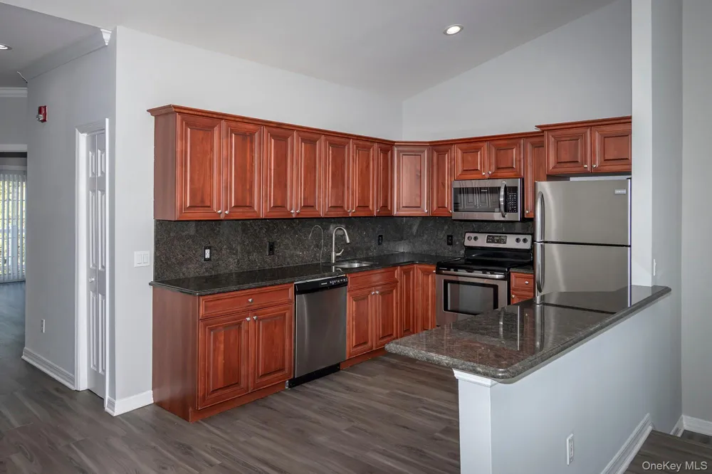 216 Center Court #216 Medford, NY 11763