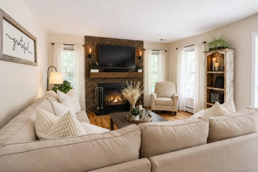 55 Fairway Drive Johnson, NY 10933