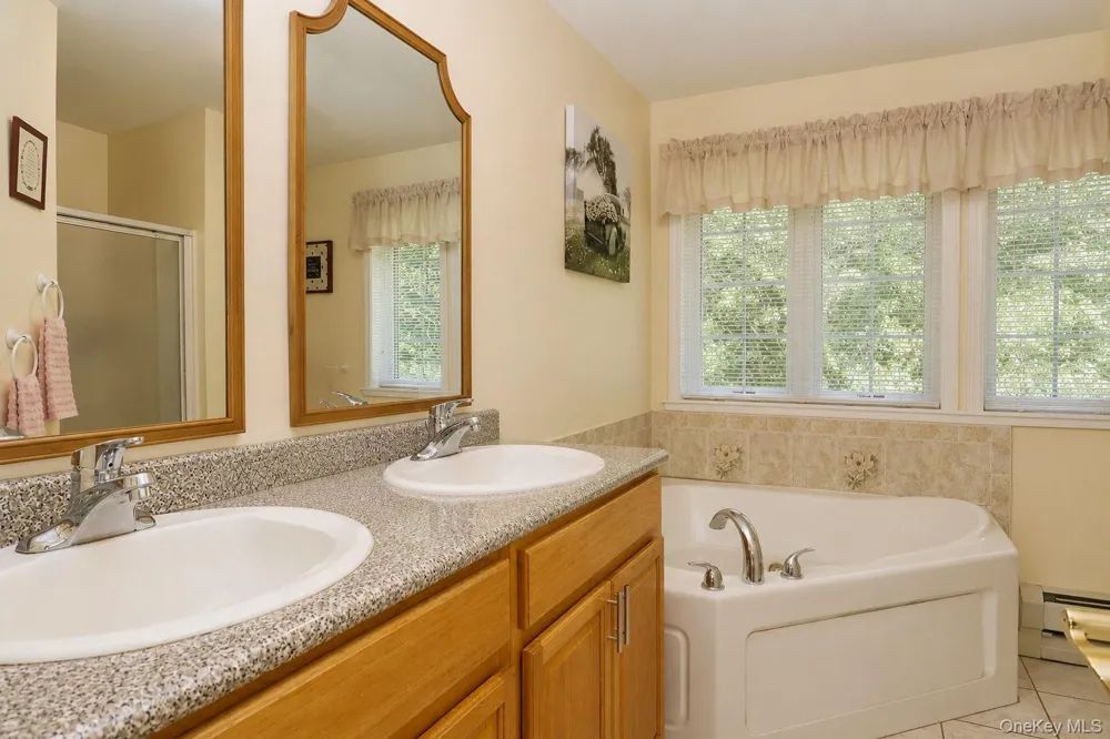 55 Fairway Drive Johnson, NY 10933