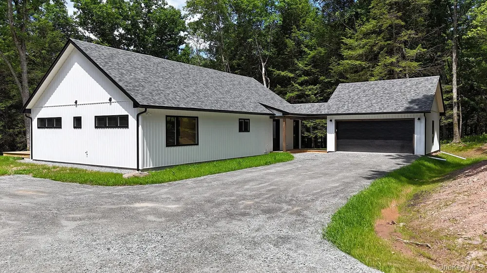 204 Country Road Callicoon, NY 12723