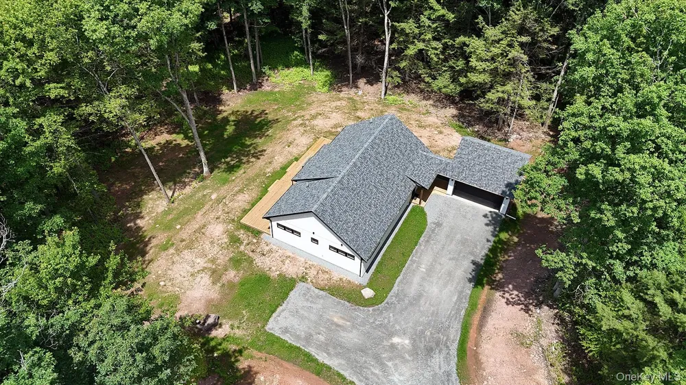 204 Country Road Callicoon, NY 12723