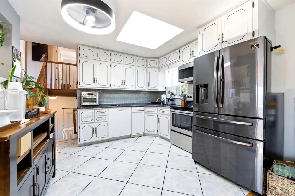 140 Intervale Avenue Farmingdale, NY 11735