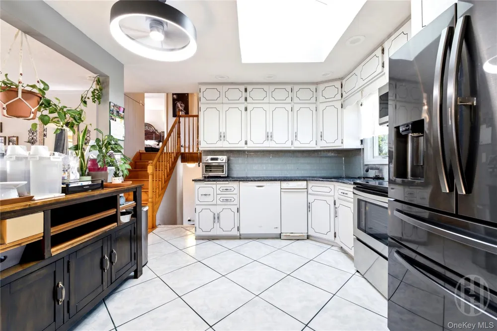 140 Intervale Avenue Farmingdale, NY 11735