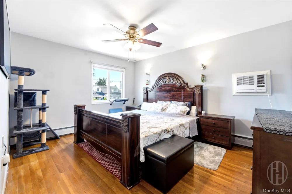 140 Intervale Avenue Farmingdale, NY 11735