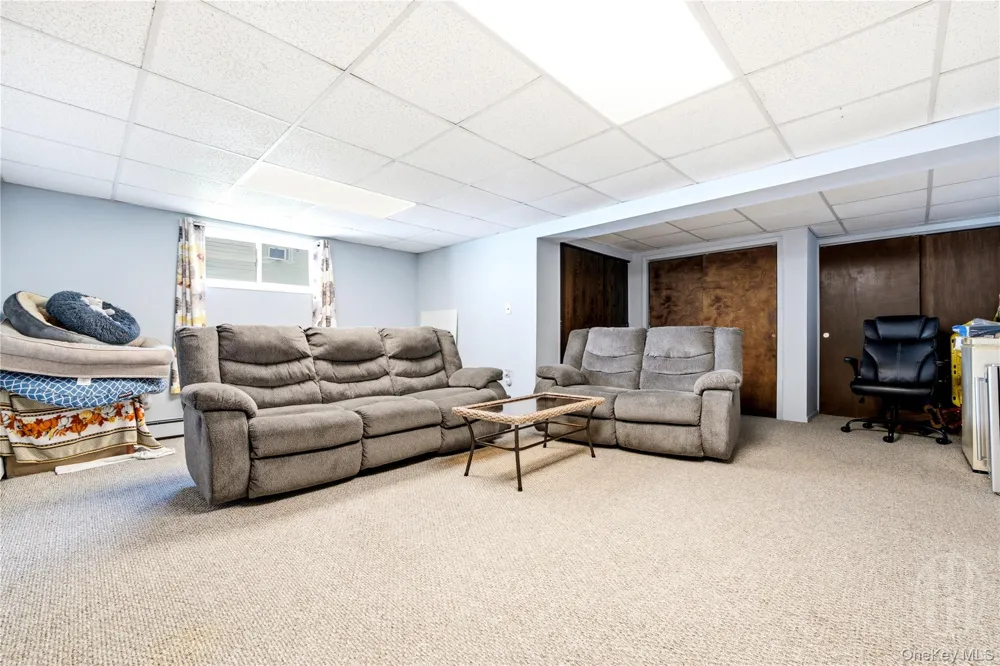 140 Intervale Avenue Farmingdale, NY 11735