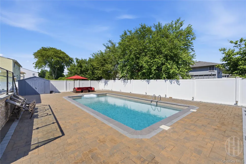 140 Intervale Avenue Farmingdale, NY 11735