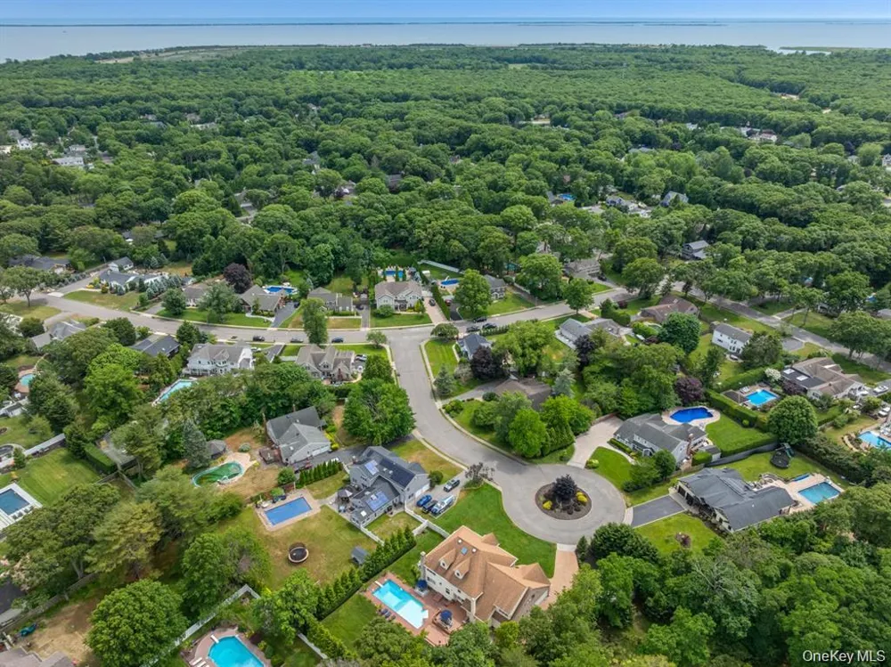15 Teal Crescent Great River, NY 11739