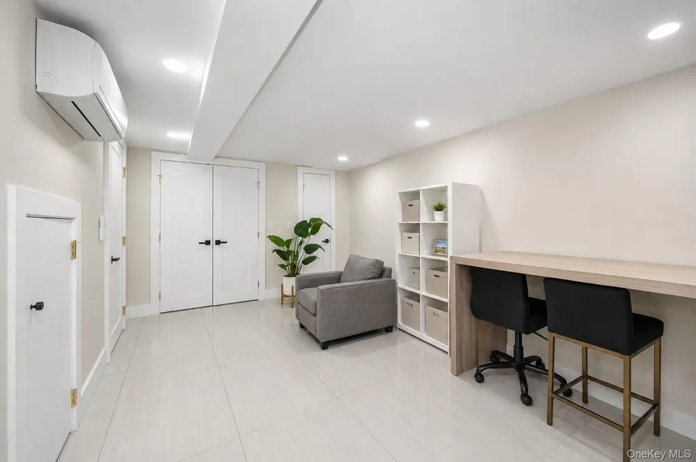 76-37 Vleigh Place Kew Garden Hills, NY 11367