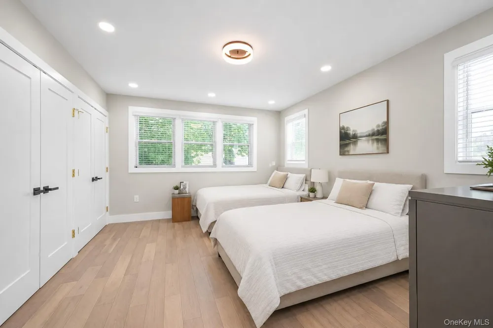 76-37 Vleigh Place Kew Garden Hills, NY 11367
