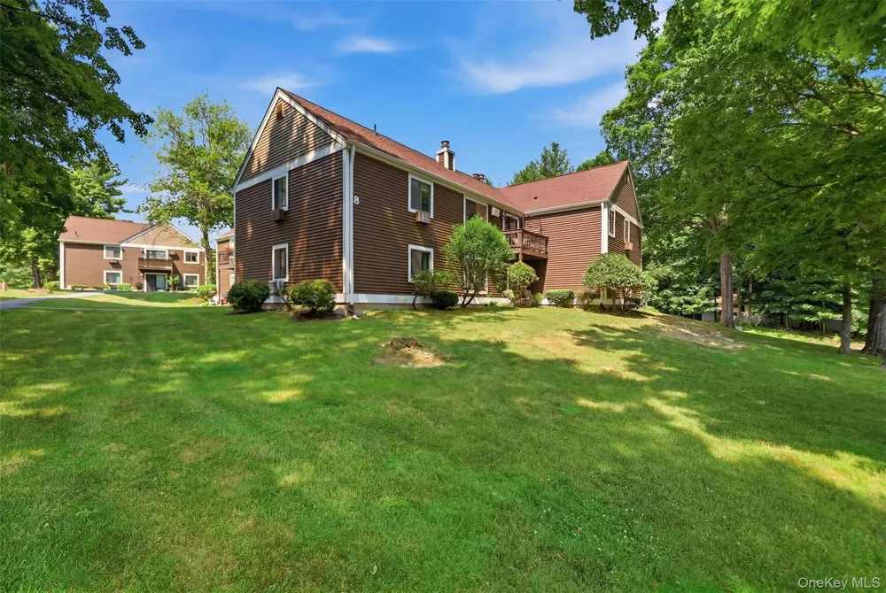 8 Heritage Drive #E Harriman, NY 10926