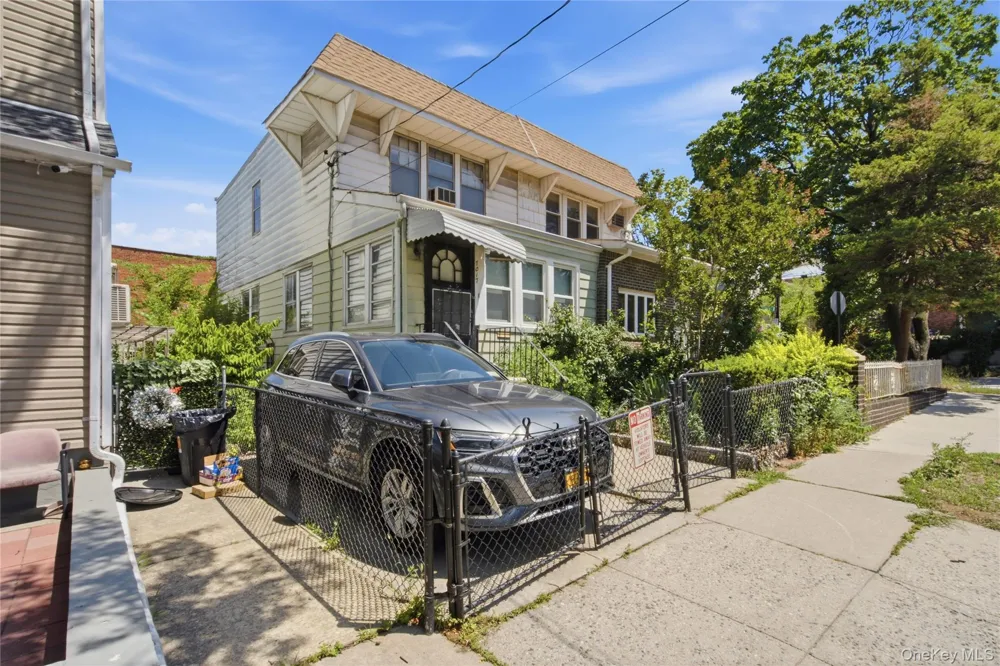 7017 53rd Avenue Maspeth, NY 11378