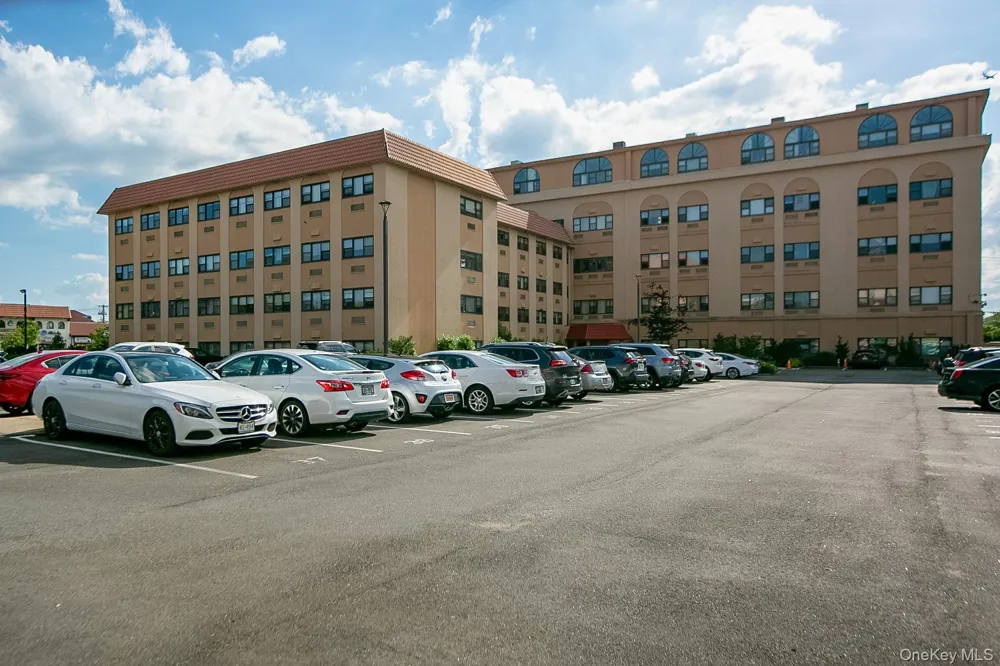 185 W Park Avenue #518 Long Beach, NY 11561