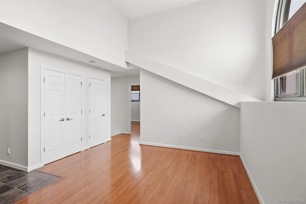 185 W Park Avenue #518 Long Beach, NY 11561