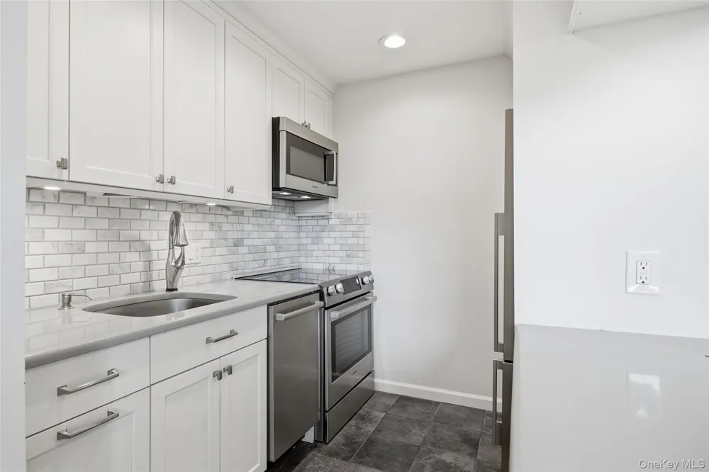 185 W Park Avenue #518 Long Beach, NY 11561