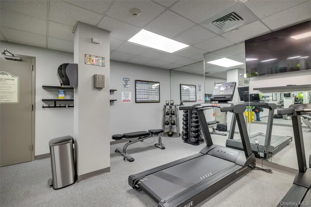 185 W Park Avenue #518 Long Beach, NY 11561