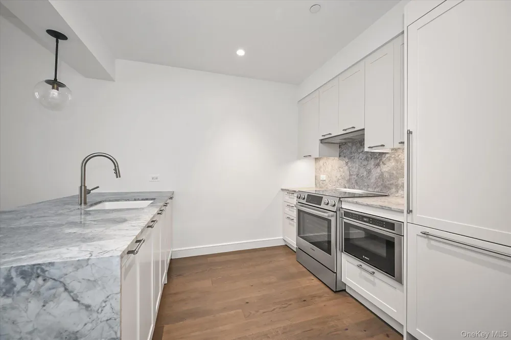 107-06 Queens Boulevard #8D Forest Hills, NY 11375