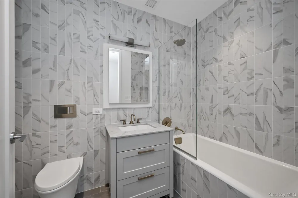 107-06 Queens Boulevard #8D Forest Hills, NY 11375