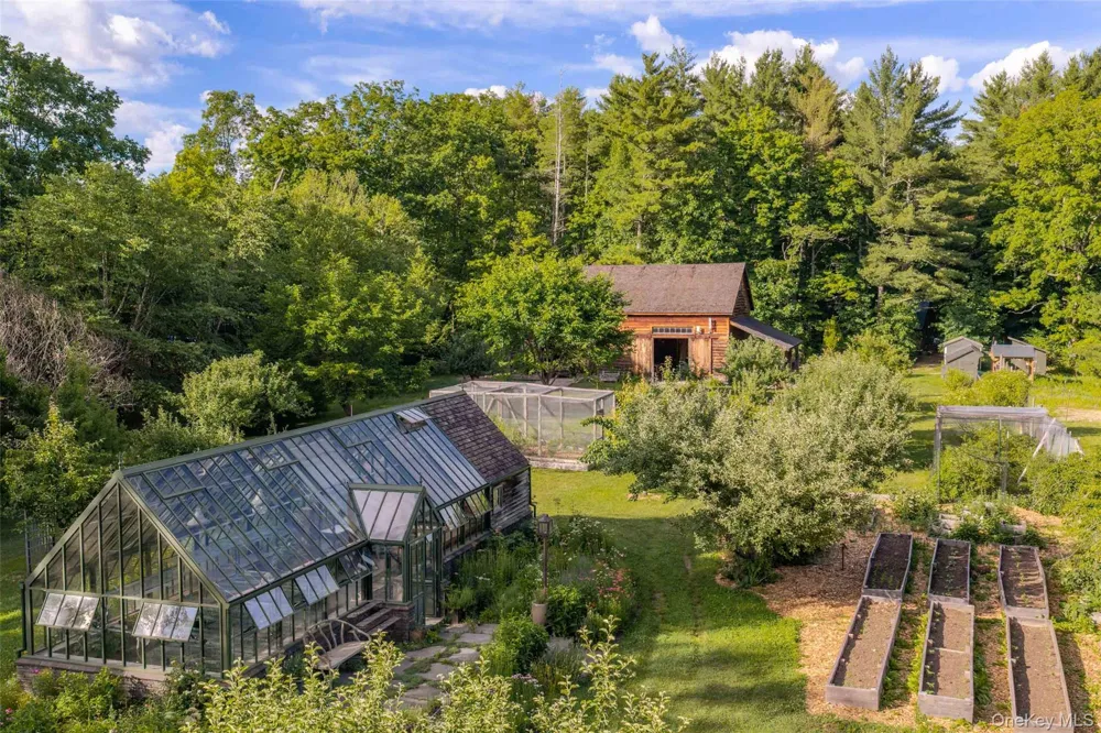 1389 Route 212 Saugerties, NY 12477