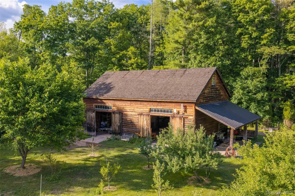 1389 Route 212 Saugerties, NY 12477