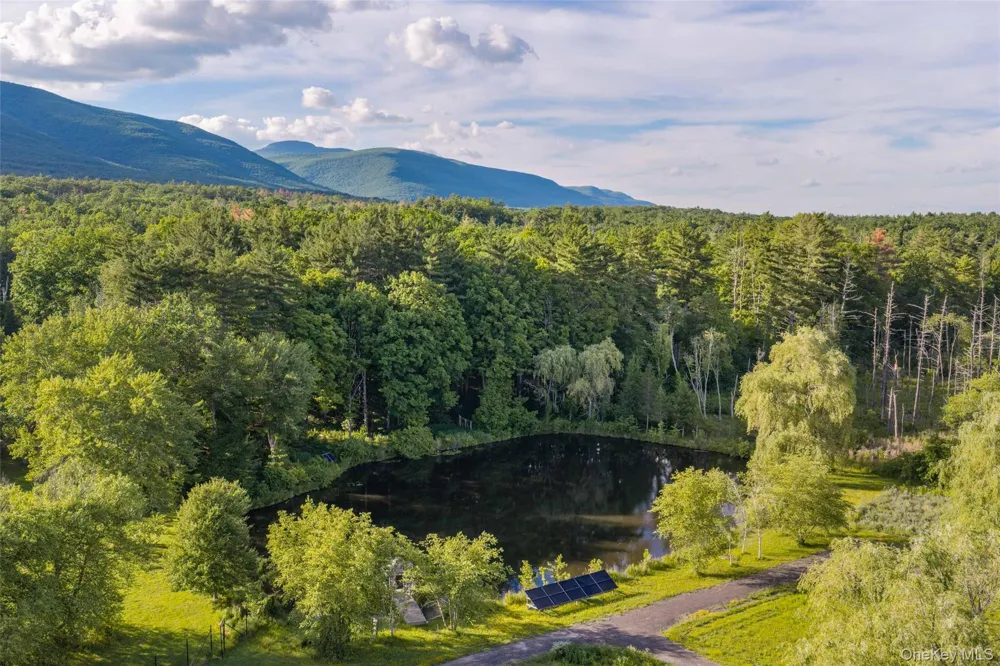 1389 Route 212 Saugerties, NY 12477