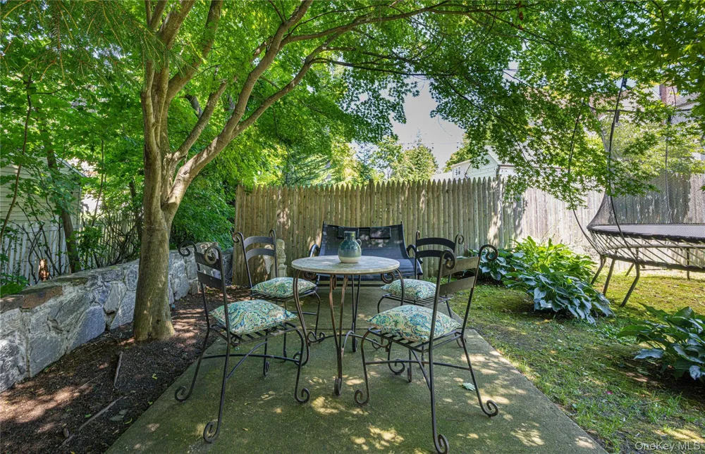 74 Tamarack Road Rye Brook, NY 10573