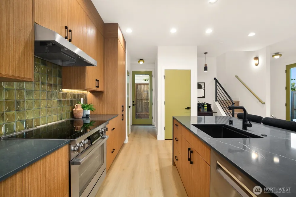 5053 35th Avenue SW Seattle, WA 98126