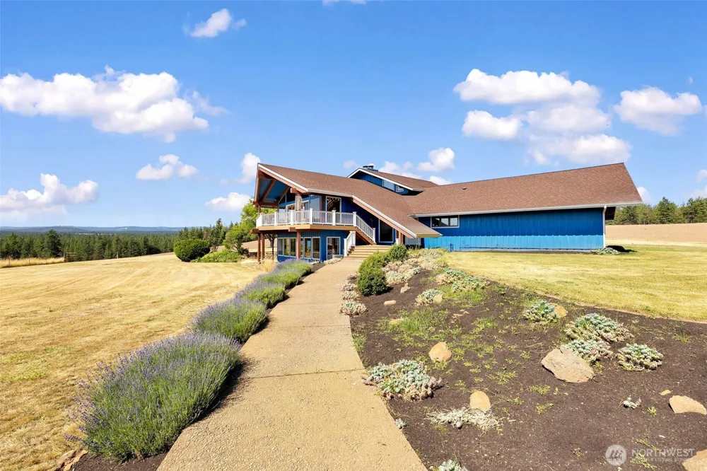 799 Counts Road Goldendale, WA 98620