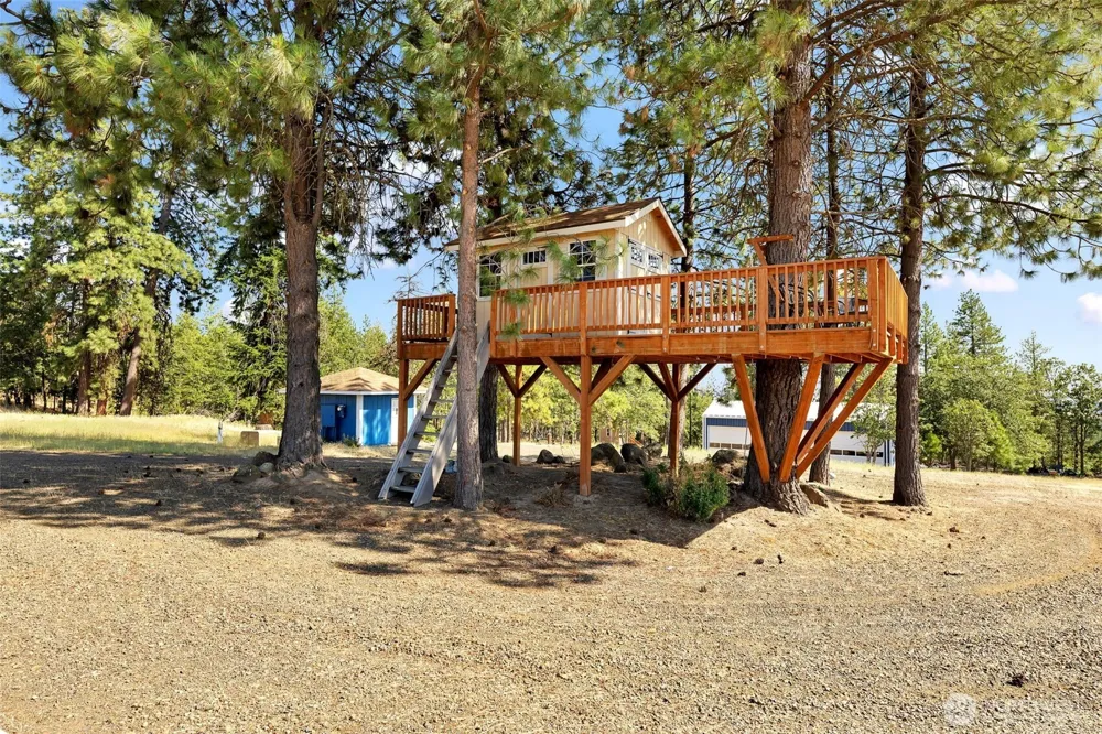 799 Counts Road Goldendale, WA 98620