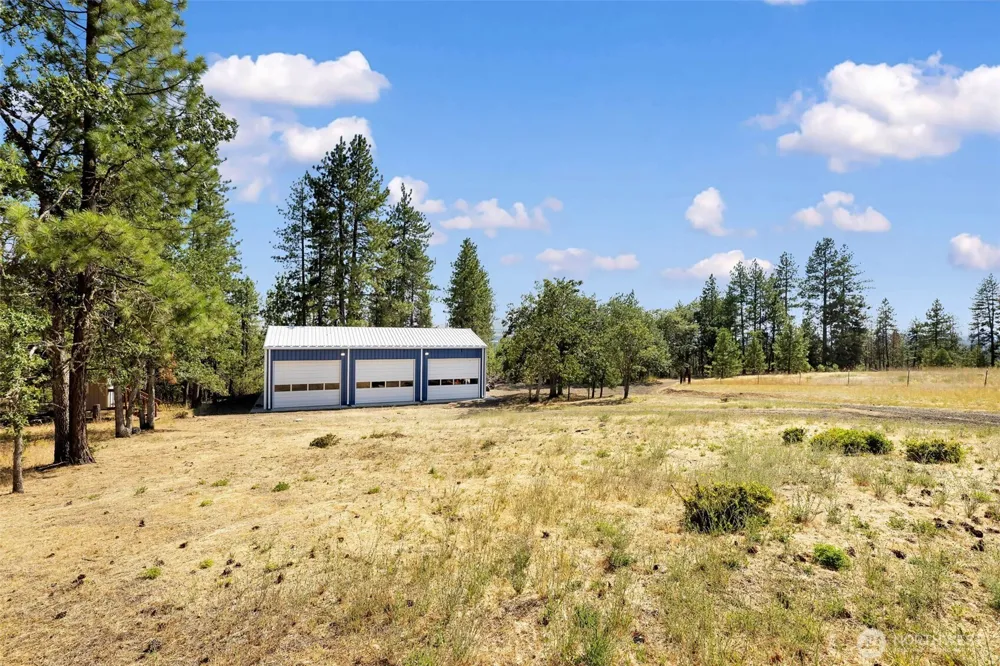 799 Counts Road Goldendale, WA 98620