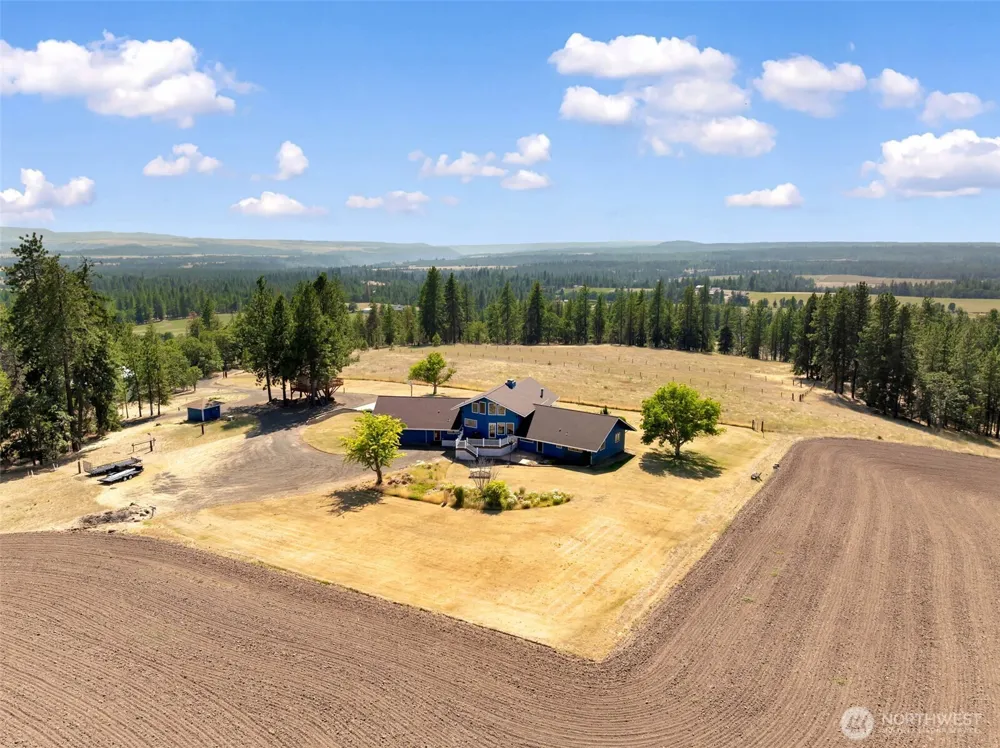 799 Counts Road Goldendale, WA 98620
