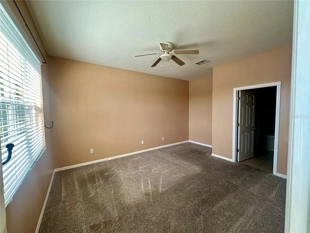 6112 CHAPLEDALE DRIVE Orlando, FL 32829
