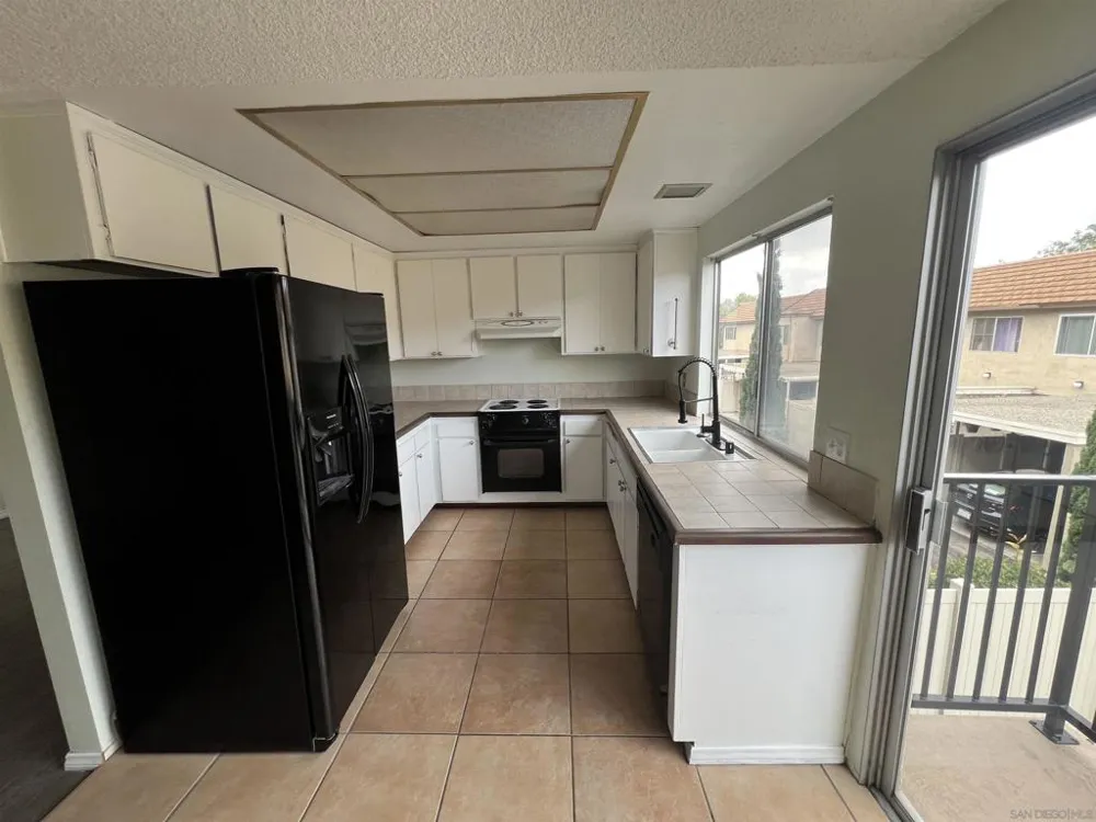 2772 Meadow Lark San Diego, CA 92123