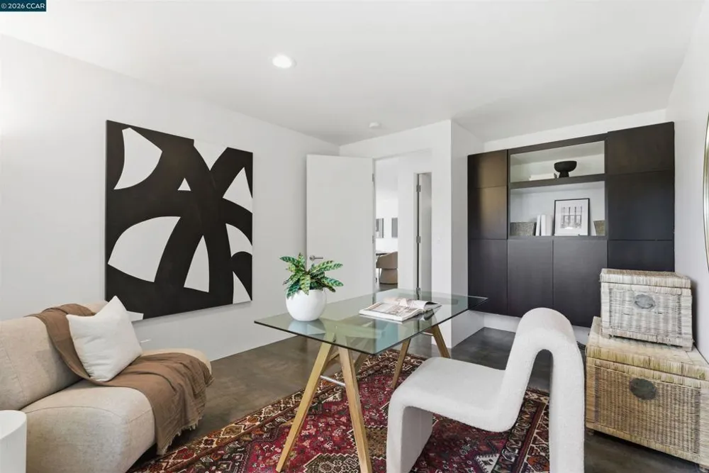 240 Tappan Ln Orinda, CA 94563