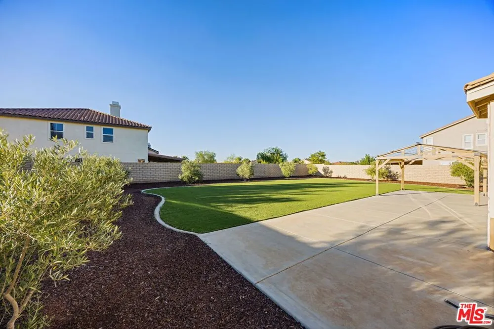 4375 W Avenue M11 Quartz Hill, CA 93536