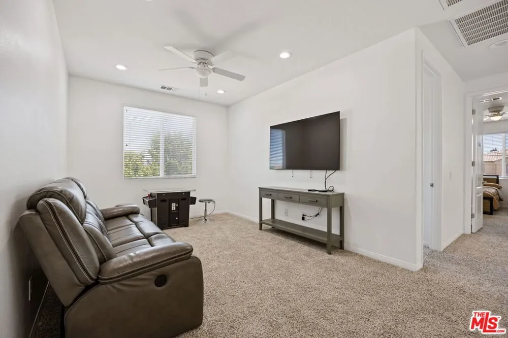 4375 W Avenue M11 Quartz Hill, CA 93536