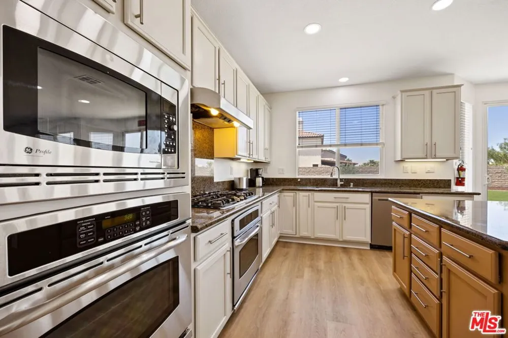 4375 W Avenue M11 Quartz Hill, CA 93536