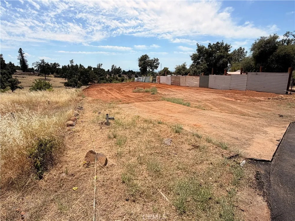 76 Grinding Rock Rd Paradise, CA 95969