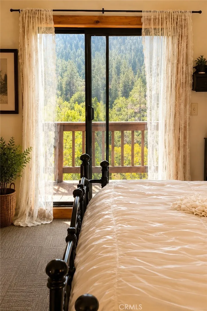 2431 Antelope Way Pine Mountain Club, CA 93222