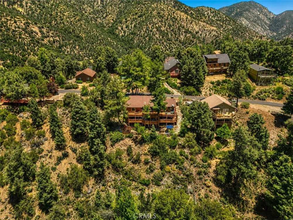 2431 Antelope Way Pine Mountain Club, CA 93222