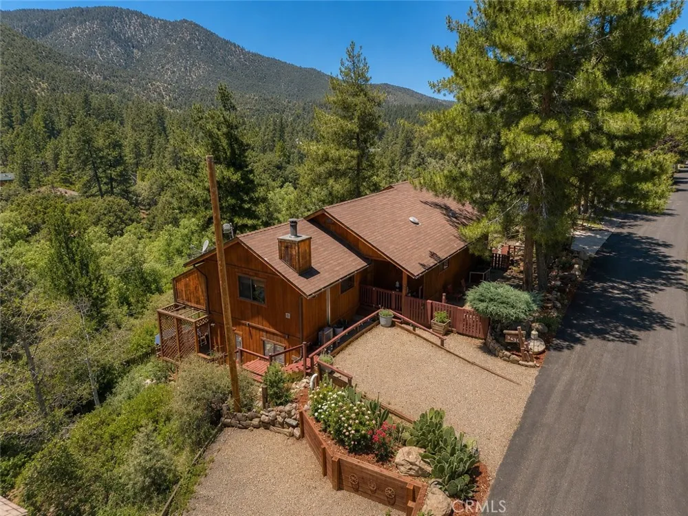 2431 Antelope Way Pine Mountain Club, CA 93222