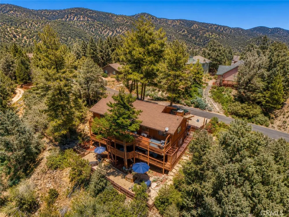 2431 Antelope Way Pine Mountain Club, CA 93222