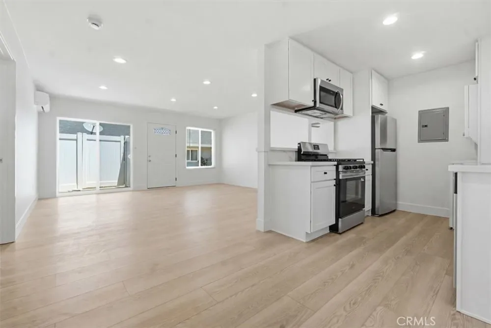 307 Tustin #C Anaheim, CA 92807