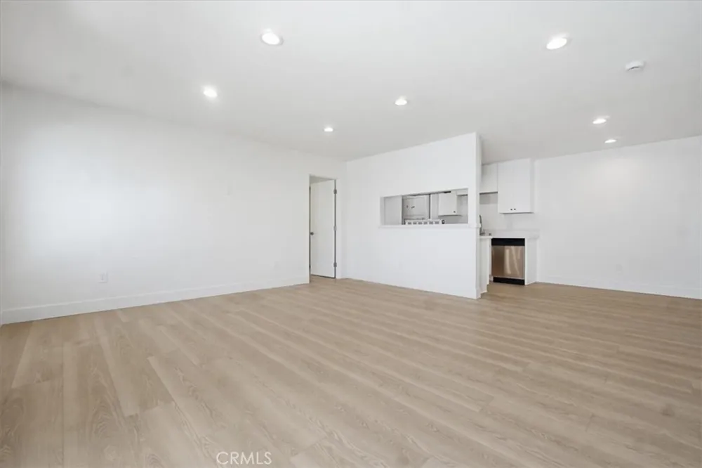 307 Tustin #C Anaheim, CA 92807