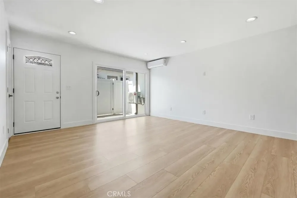 307 Tustin #D Anaheim, CA 92807