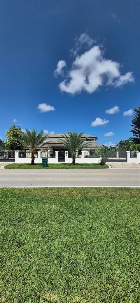 3711 SW 122nd Ave