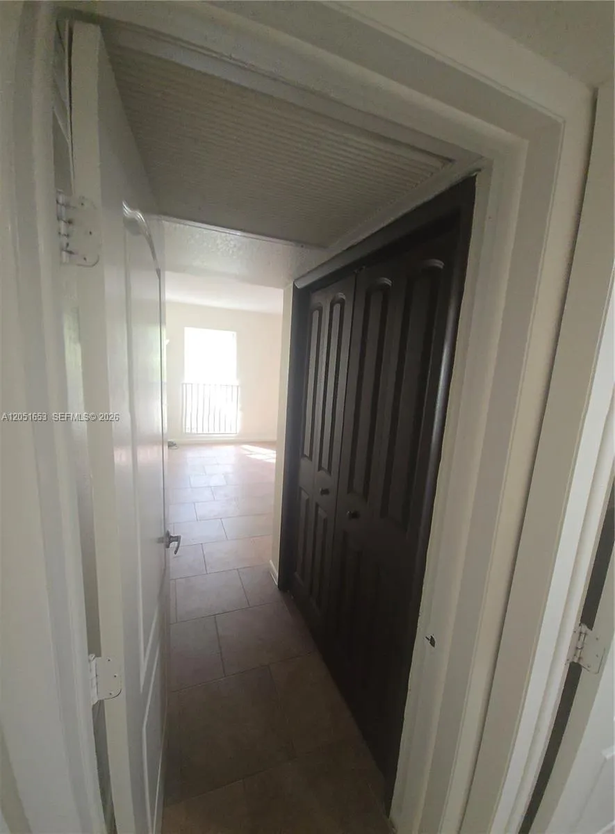 8950 SW 69th Ct #306 Pinecrest, FL 33156