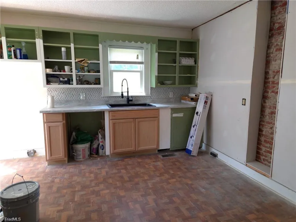 410 Worth Street Mount Airy, NC 27030